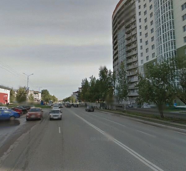 Банкомат Ханты-Мансийского Банка по адресу улица Нефтяников 44