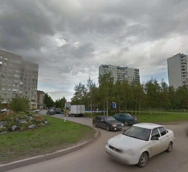 Банкомат Ханты-Мансийского Банка по адресу улица Таежная 19