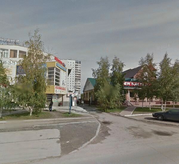 Банкомат Ханты-Мансийского Банка по адресу улица Спортивная 13в