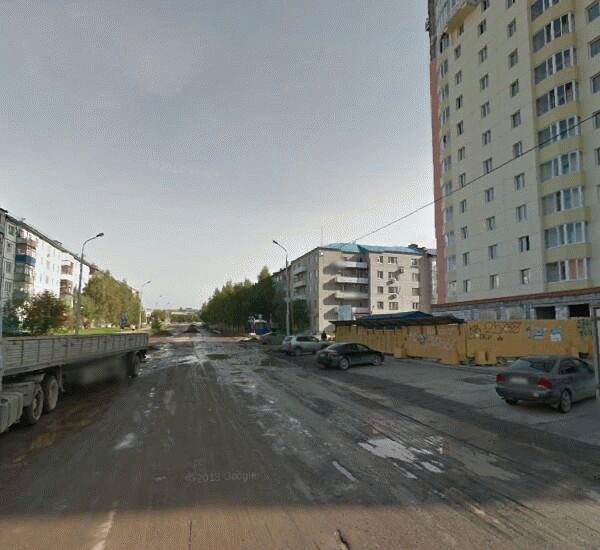 Банкомат Ханты-Мансийского Банка по адресу улица Дружбы Народов 29