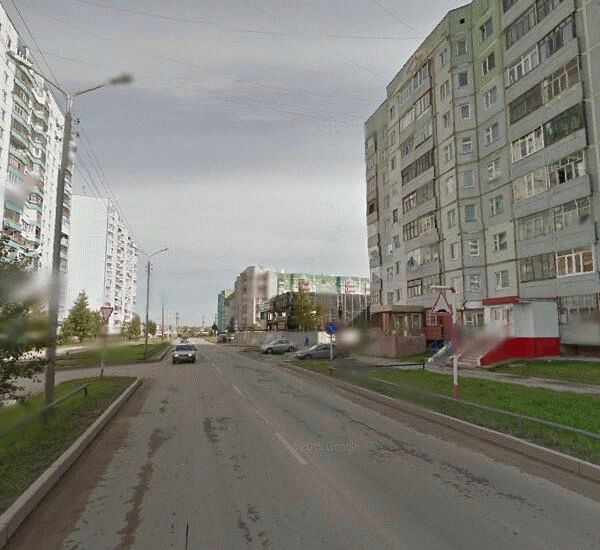 Банкомат Запсибкомбанка по адресу ул. Нефтяников,  д. 83