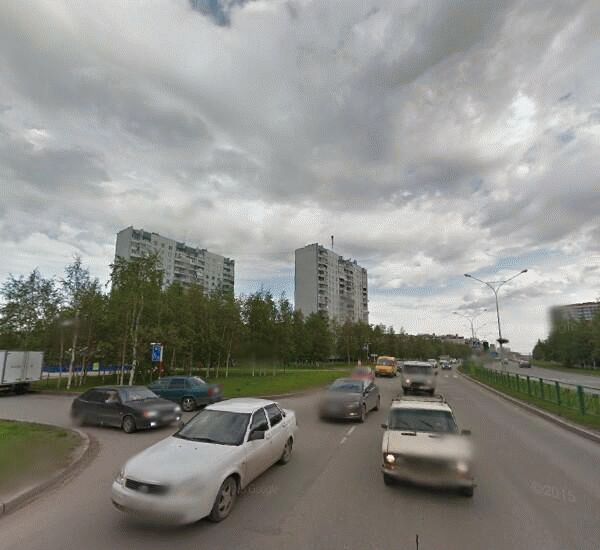 Отделение Уральского Банка Реконструкции и Развития по адресу улица Омская 56, ТЦ Славянский Двор